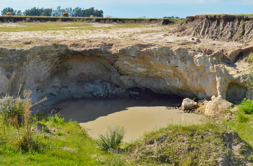 Mesa de trabajo por El Toropí