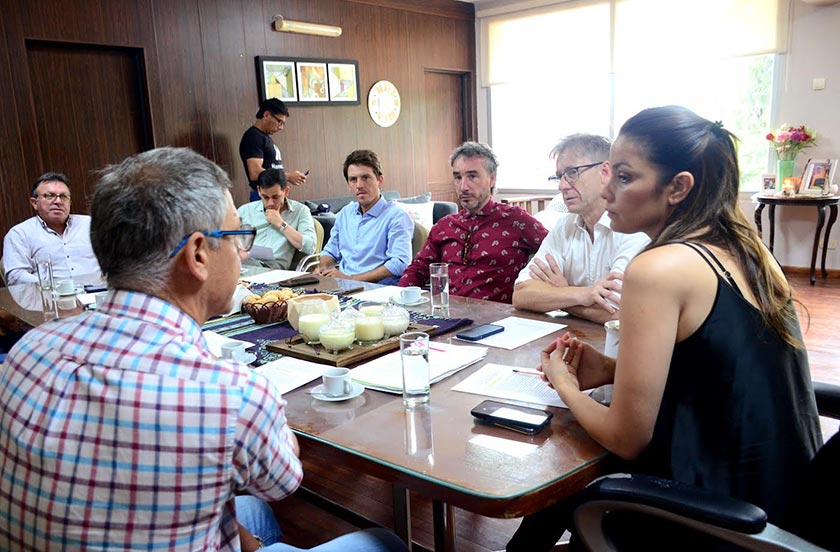 Bazzi participó de una reunión sobre un proyecto para el frigorífico local