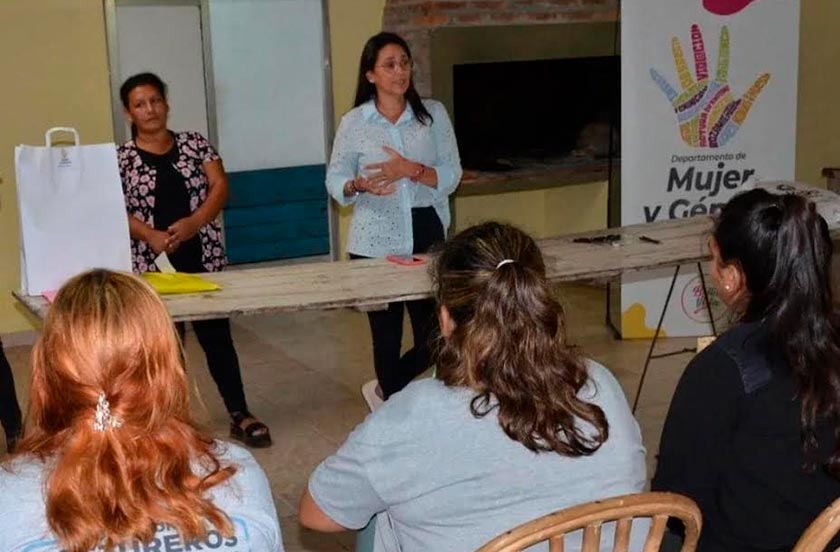 Se llevo a cabo un curso de Diseño, Corte y Confección