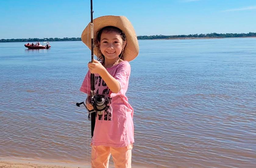 Bella Vista realizó un concurso de pesca infantil en adhesión a sus 199 años