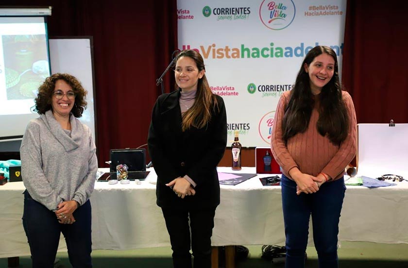 Dictaron un taller de fotografías de productos para emprendedores