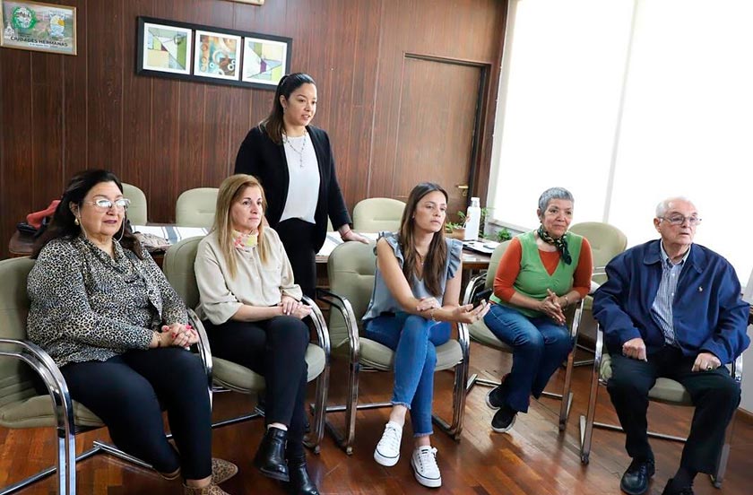 Avanza la construcción de la estatua de la Madre Patria para la plaza central