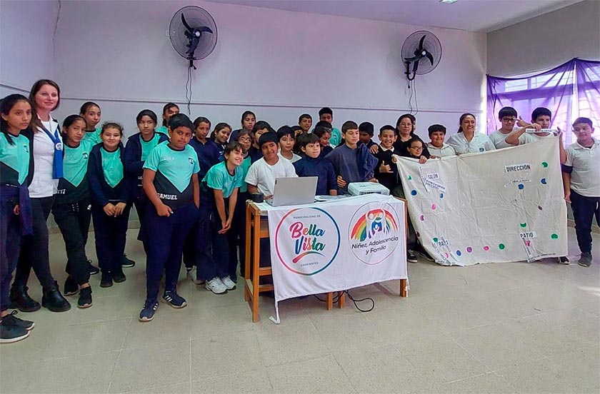 Charla sobre convivencia sana en la Escuela N°984