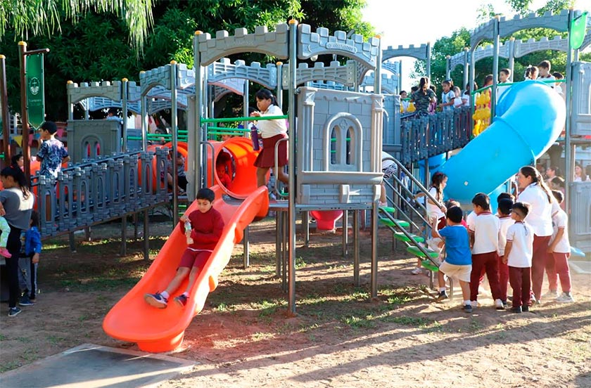 El municipio inauguró las remodelaciones en la plazoleta del bicentenario de la independencia