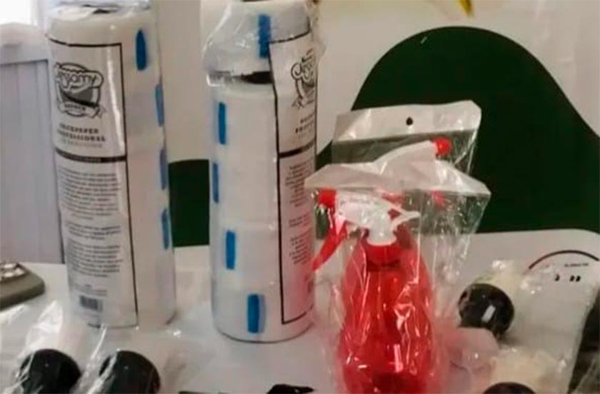 00aod69t-03 LA DIRECCIÓN DE DISCAPACIDAD ENTREGÓ MATERIALES DE TRABAJO A JÓVENES BARBEROS SOLIDARIOS EN BELLA VISTA