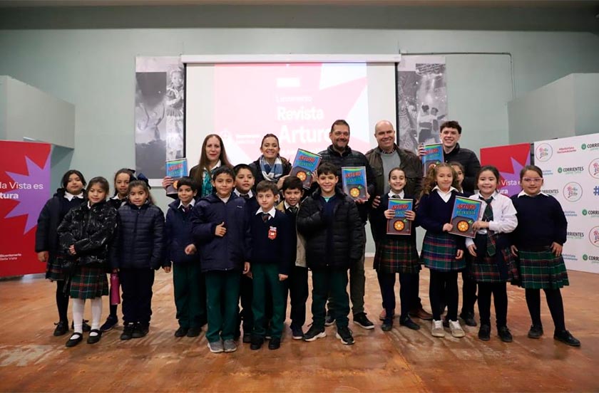 6qb91d93-03 PRESENTARON EL CÓMIC BELLAVISTENSE "ARTURO Y LAS CRÓNICAS DE BELLA VISTA"