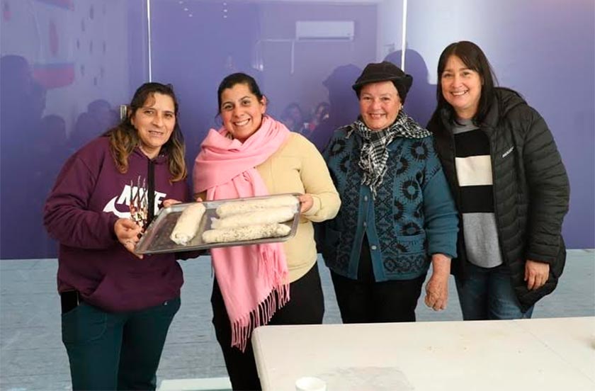 cv37h4g3-04 EL MUNICIPIO CAPACITÓ A MUJERES EN LA ELABORACIÓN DE PANES SABORIZADOS