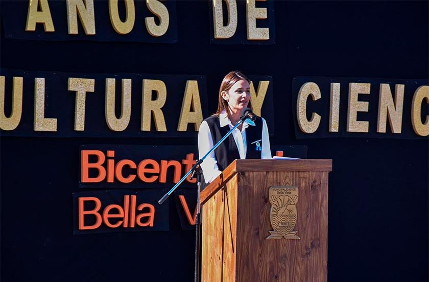 uayi9i00-06 BELLA VISTA CELEBRÓ CON EMOCIÓN Y ORGULLO SU BICENTENARIO