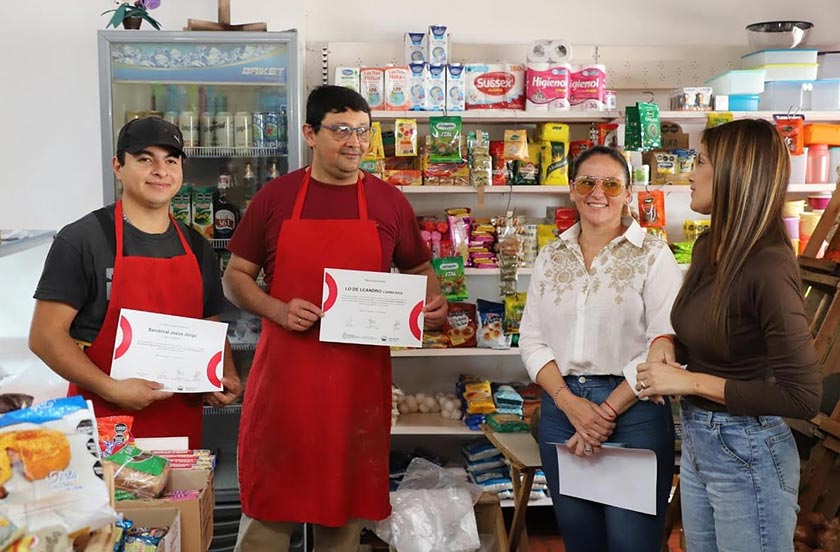 El municipio entregó certificados de inserción a trabajadores incorporados al ámbito laboral