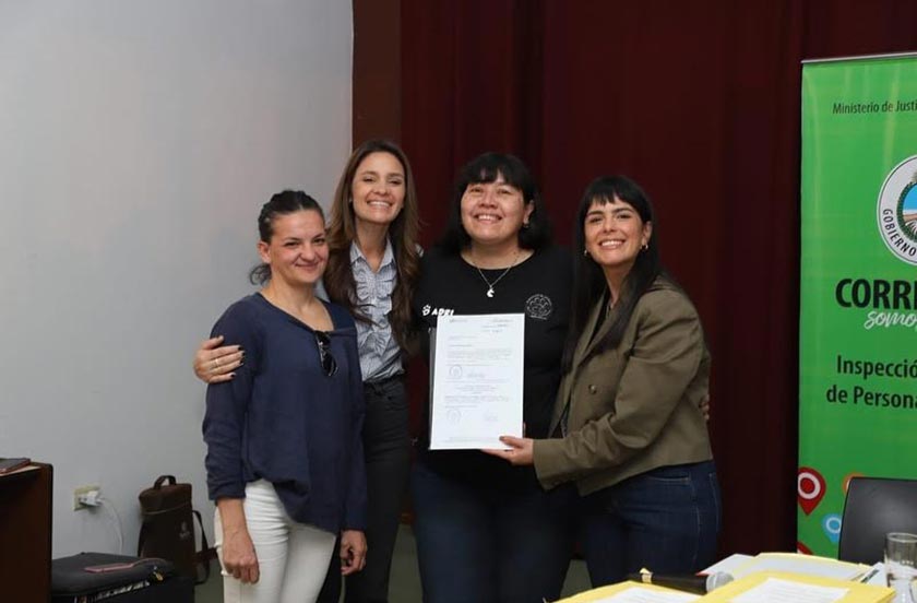 gr41e5eraw-02 LA IGPJ SE REUNIÓ CON ASOCIACIONES DE LA CIUDAD PARA ASESORAR SOBRE DOCUMENTOS A PRESENTAR