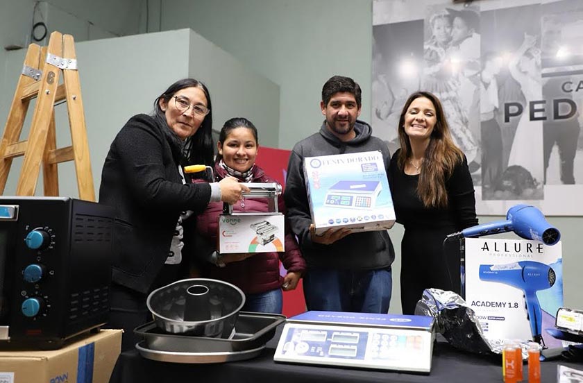 hr5w6w3-02 SE REALIZÓ UNA NUEVA ENTREGA DEL PROGRAMA “IMPULSO EMPRENDEDOR”