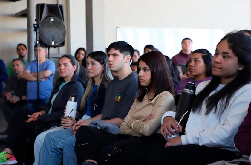 jh123dd-02 BELLA VISTA LANZÓ LA LICENCIATURA EN KINESIOLOGÍA Y FISIATRÍA A TRAVÉZ DE LA UNNE