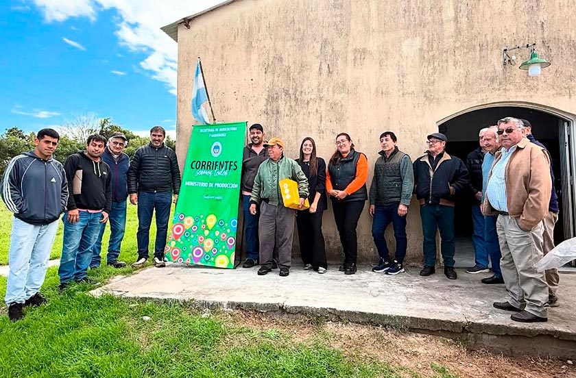 zp3-q5a-02 PRODUCTORES APÍCOLAS RECIBIERON INSUMOS PARA COMBATIR PLAGAS EN COLMENAS