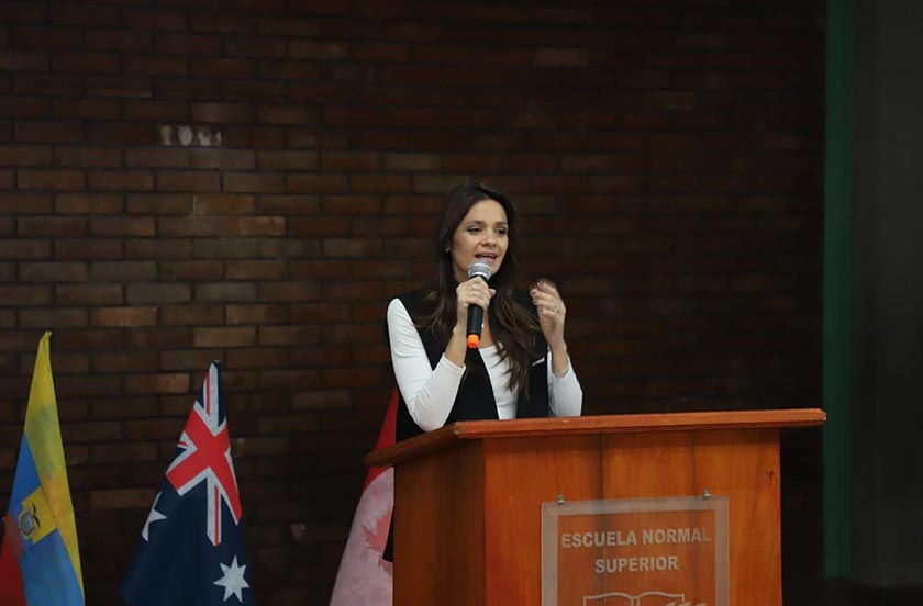 La intendente Bazzi acompañó el segundo debate del modelo ONU en la Escuela Normal