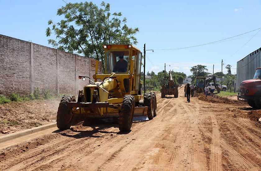 456qwq-06 BELLA VISTA: AVANZA LA EJECUCIÓN DE CORDÓN CUNETA Y EXTENSIÓN DE RED CLOACAL