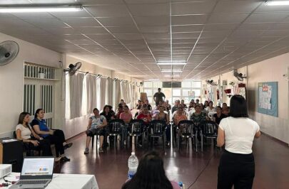 Charla sobre crianza respetuosa e inclusión en el JIN N° 26