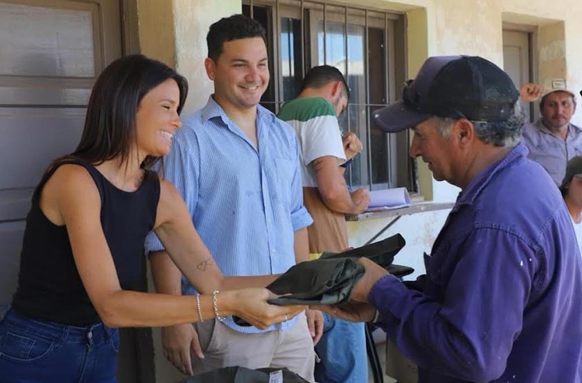 El municipio entregó indumentaria al personal del Departamento Vial