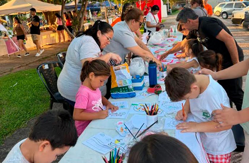 Jornada de actividades para niños en la plaza Ferré