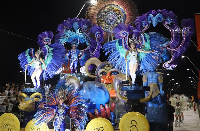 paa45ww-05 Bella Vista inauguró el Carnaval 2026 con una noche a puro color y ritmo