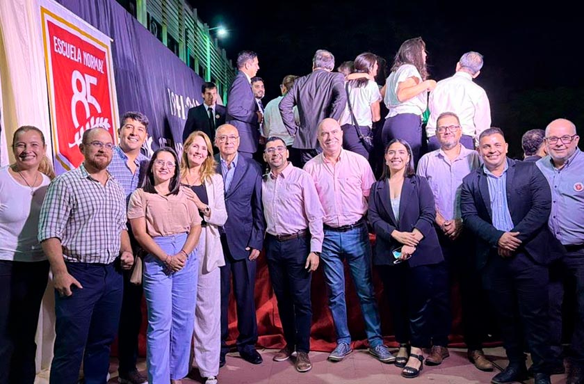 Acto central del 85° aniversario de la Escuela Normal