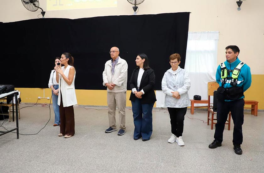 Realizan charlas escolares sobre Seguridad Vial