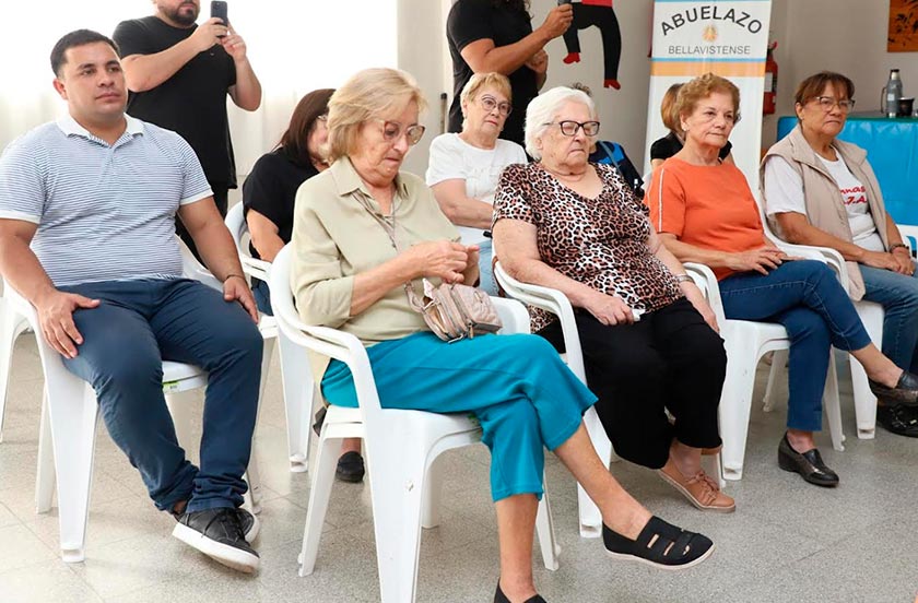 4f3a5w-02 El municipio presentó el programa ActivaMente