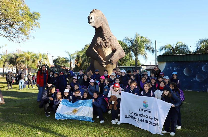 Más de 100 alumnos correntinos visitan el yacimiento Toropí