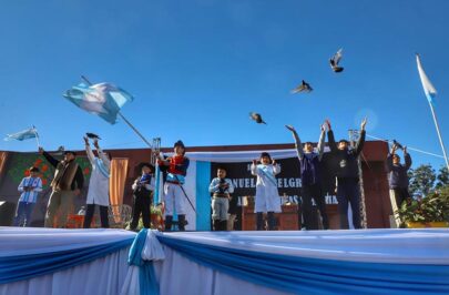Mas de 400 niños prometieron lealtad a la bandera en Bella Vista
